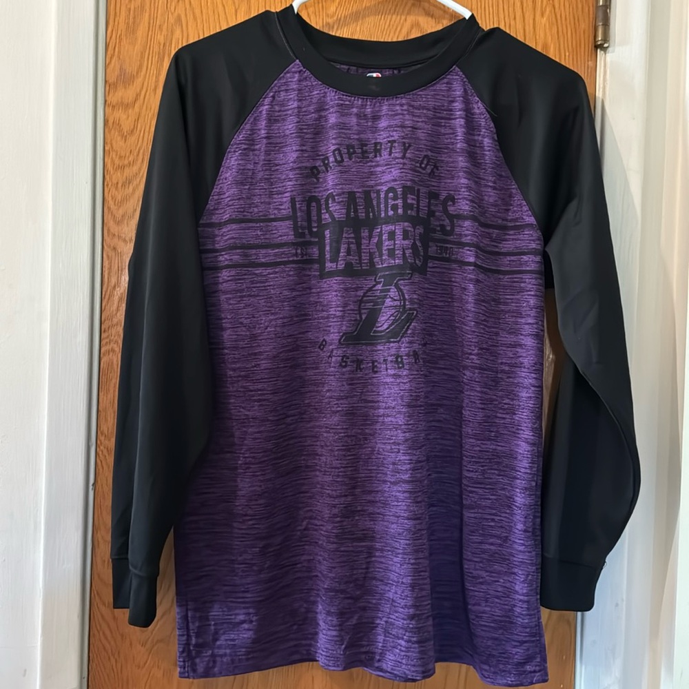 Lakers Youth XL polyester raglan shirt